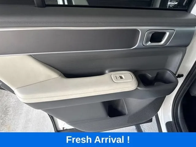 2025 Hyundai Santa Fe SEL photo 12