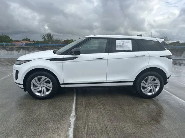 2024 Land Rover Range Rover Evoque Core S photo 33