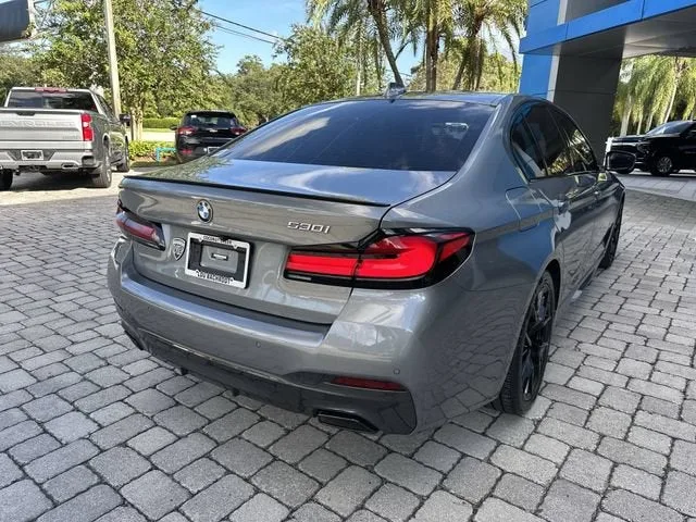 2023 BMW 5 Series 530i photo 38