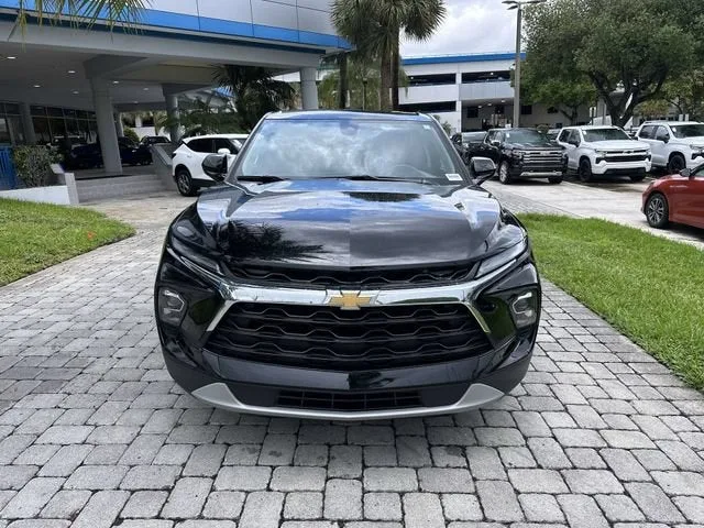 2025 Chevrolet Blazer 2LT photo 18