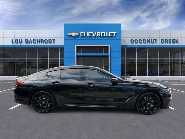 2024 BMW 8 Series M850i photo 9