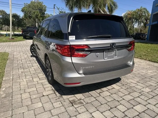 2024 Honda Odyssey EX-L photo 12