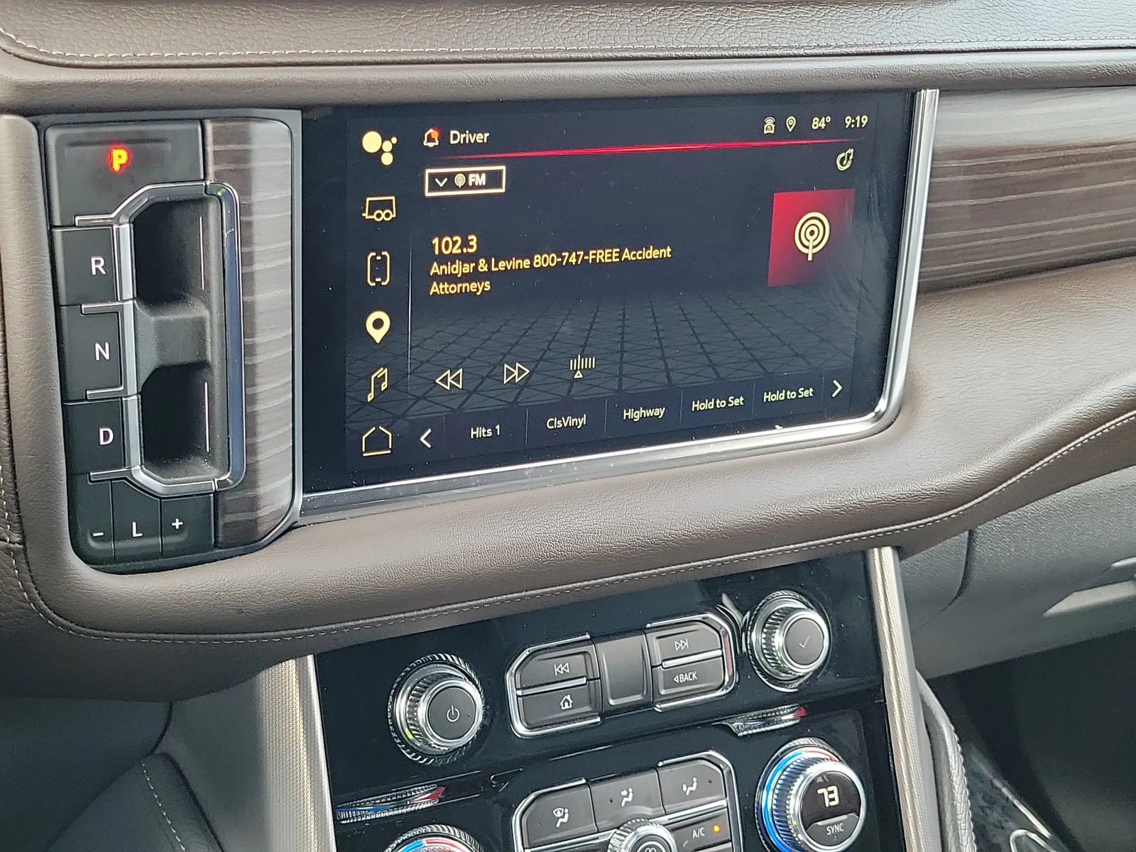 2024 GMC Yukon Denali photo 29
