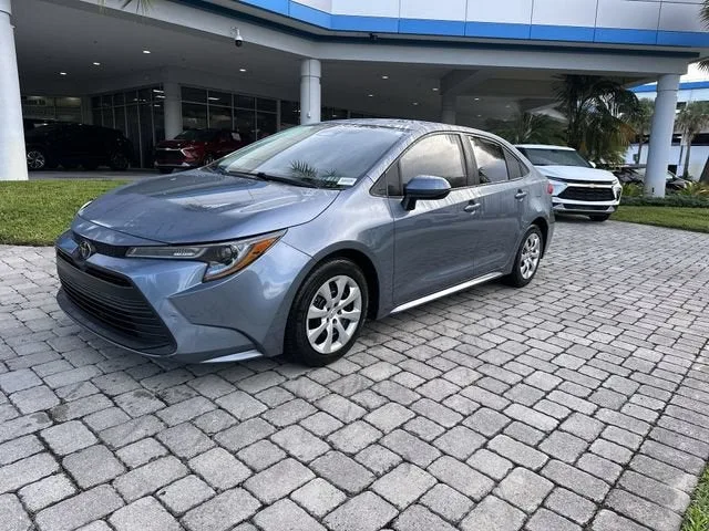 2023 Toyota Corolla LE photo 21