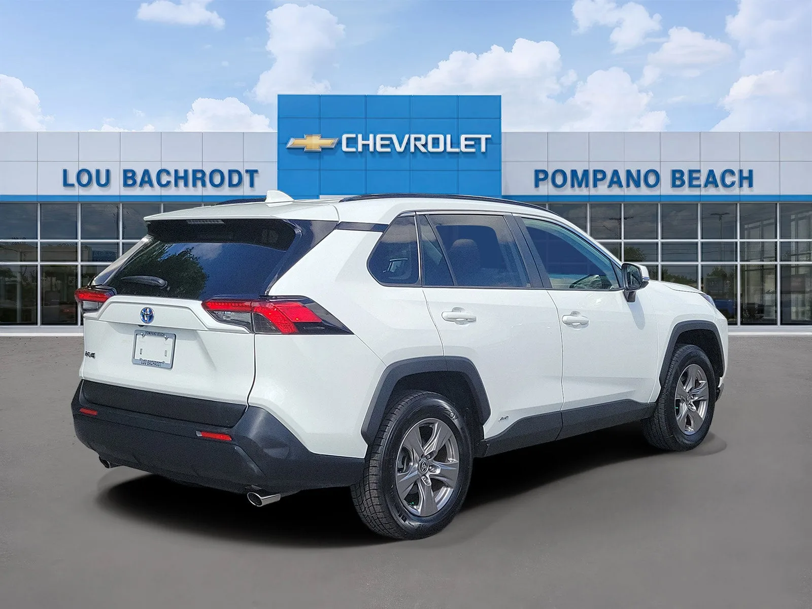 2023 Toyota RAV4 Hybrid XLE photo 3