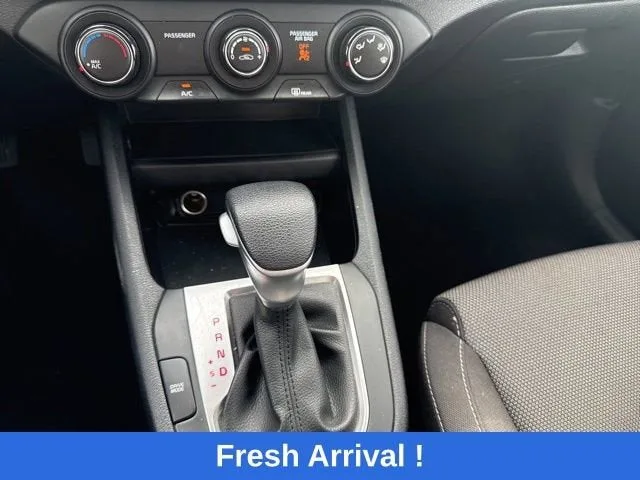 2024 Kia Forte LXS photo 8