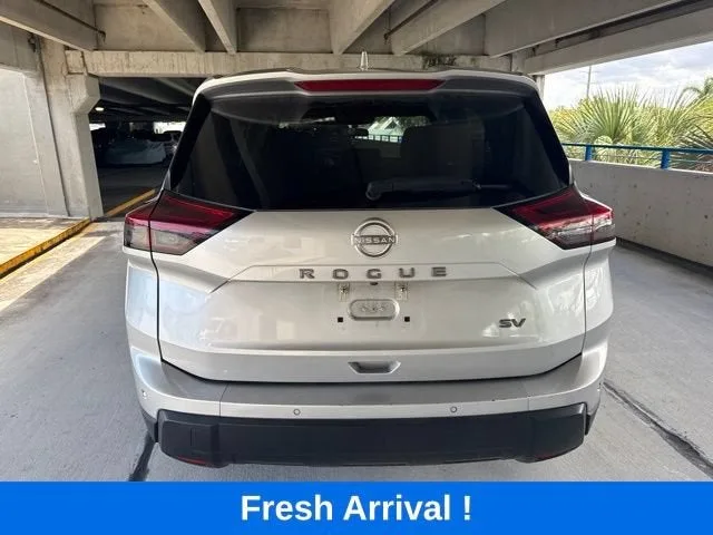 2024 Nissan Rogue SV photo 19