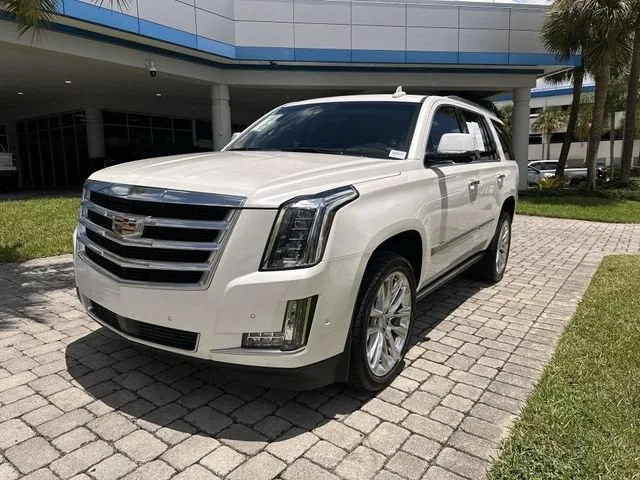2018 Cadillac Escalade Premium Luxury photo 20