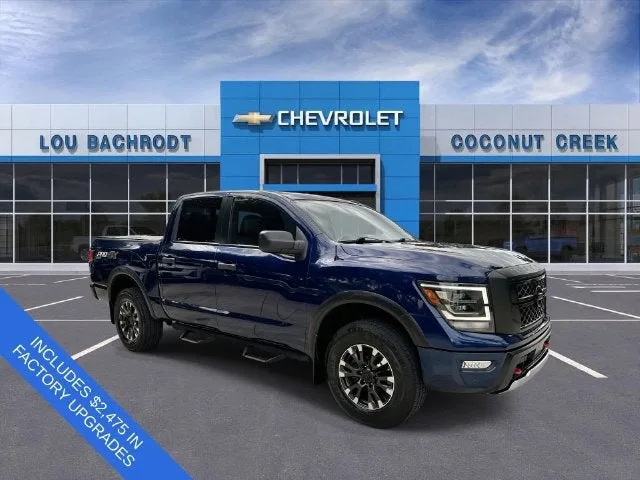2021 Nissan Titan PRO-4X photo 2