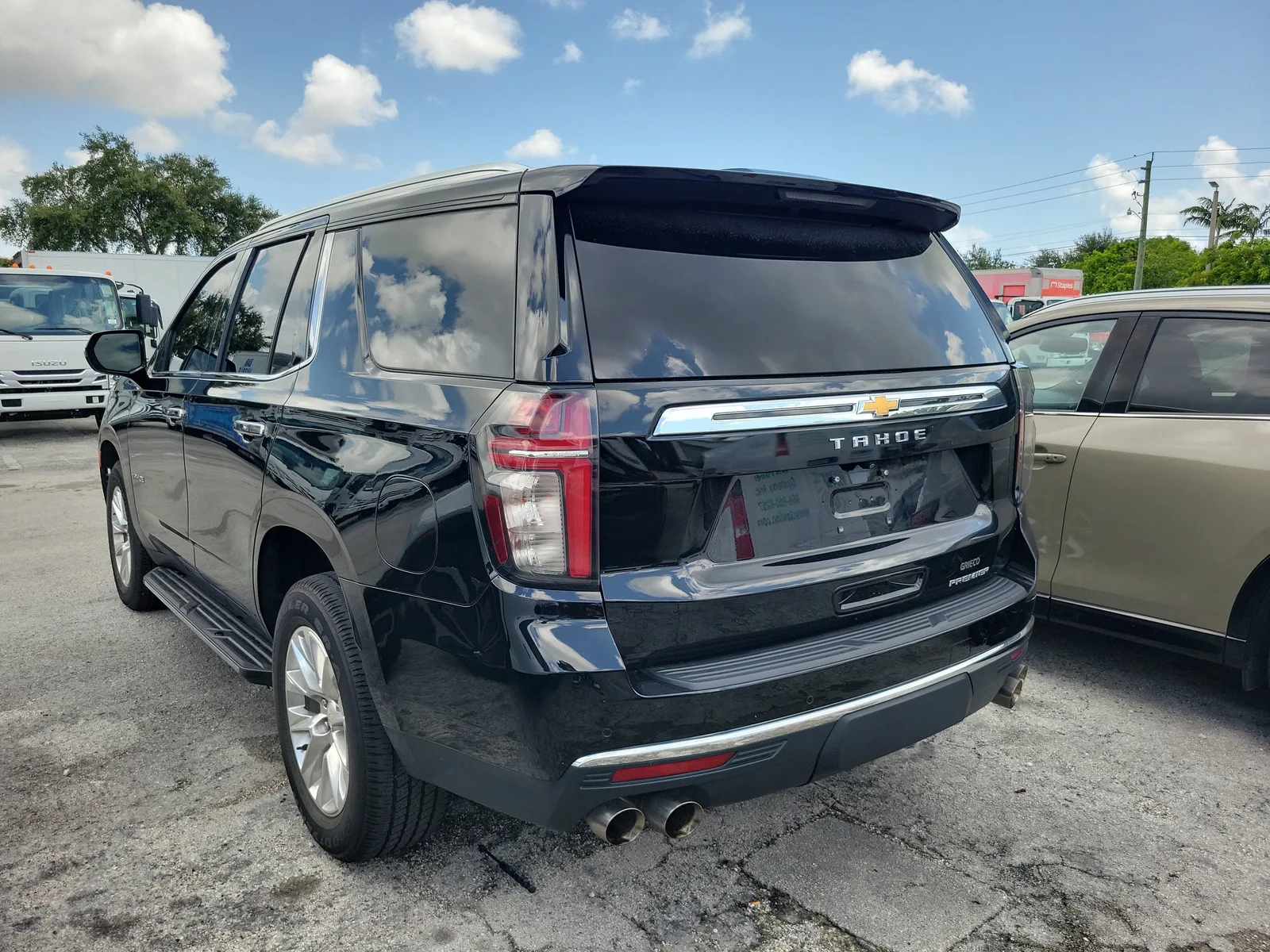 2021 Chevrolet Tahoe Premier photo 3