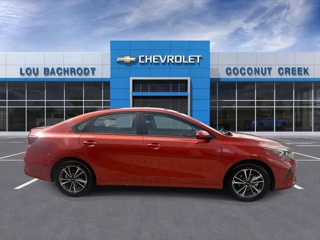 2024 Kia Forte LXS photo 9