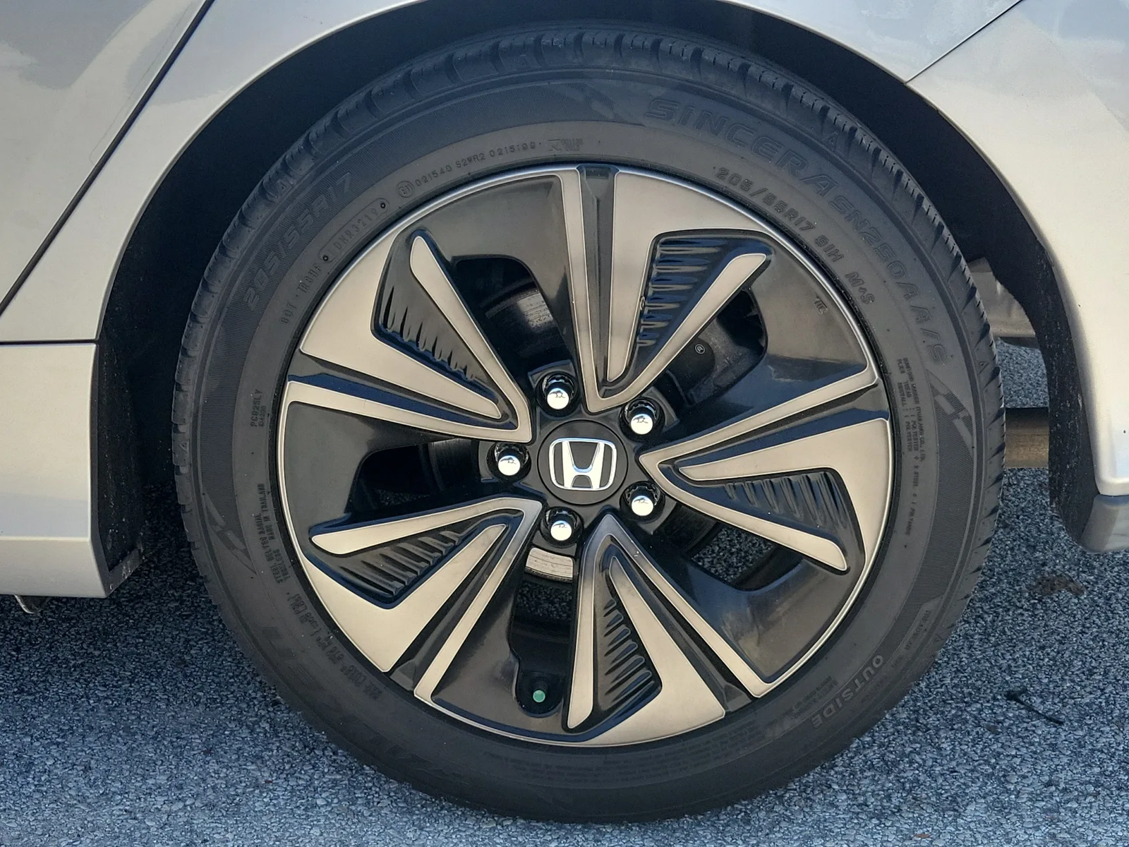 2019 Honda Civic Hatchback EX photo 5
