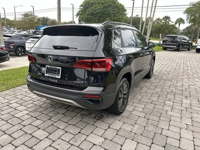 2022 Volkswagen Taos S photo 36