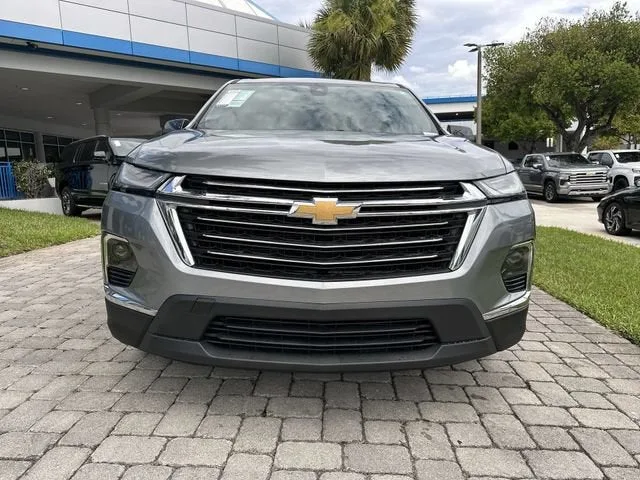 2023 Chevrolet Traverse LS photo 19
