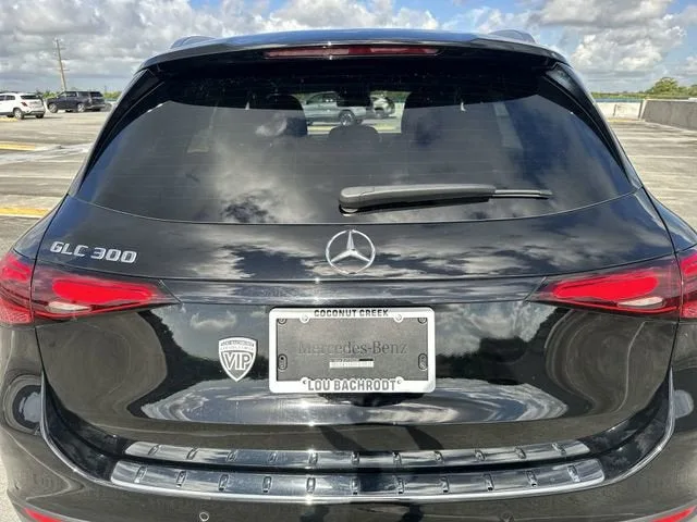 2023 Mercedes-Benz GLC GLC 300 photo 38