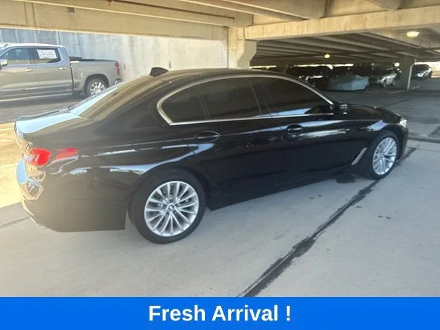 2023 BMW 5 Series 530i xDrive photo 16