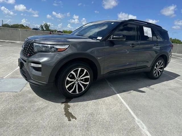 2020 Ford Explorer ST photo 31