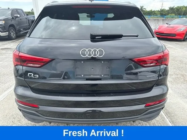 2025 Audi Q3 S line Premium photo 20