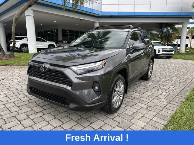 2024 Toyota RAV4 XLE Premium photo 20