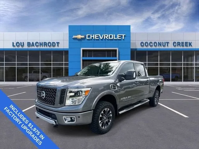 2019 Nissan Titan XD PRO-4X photo 4