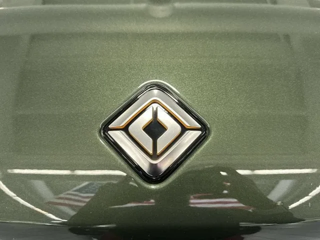 2023 RIVIAN R1S Adventure photo 10