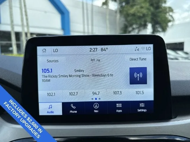 2022 Ford Escape SEL photo 25