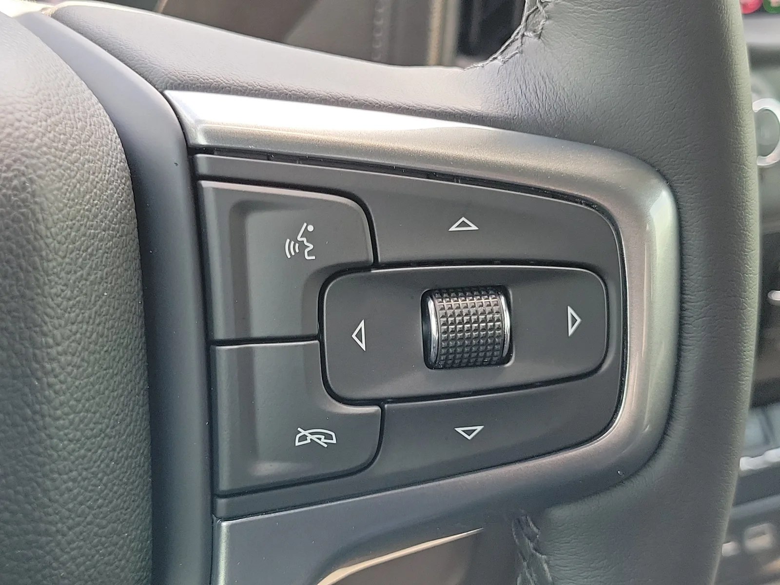 2022 Chevrolet Silverado 1500 LTD RST photo 29