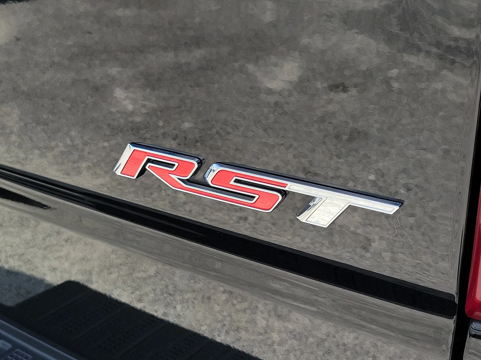 2025 Chevrolet Silverado 1500 RST photo 12
