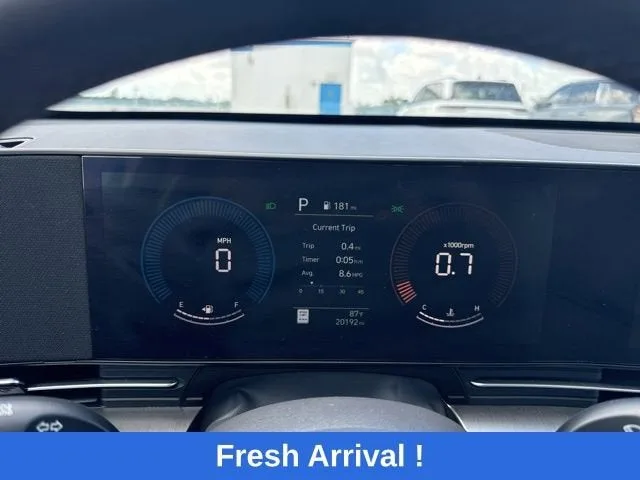 2025 Hyundai Kona SEL photo 5