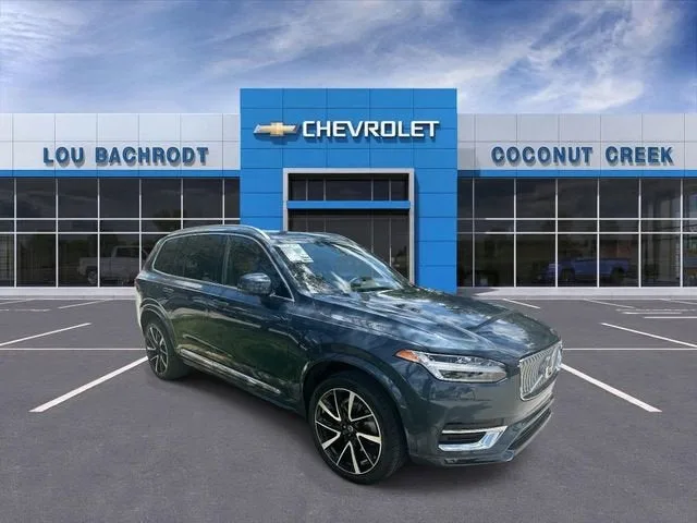 2023 Volvo XC90 Plus photo 2