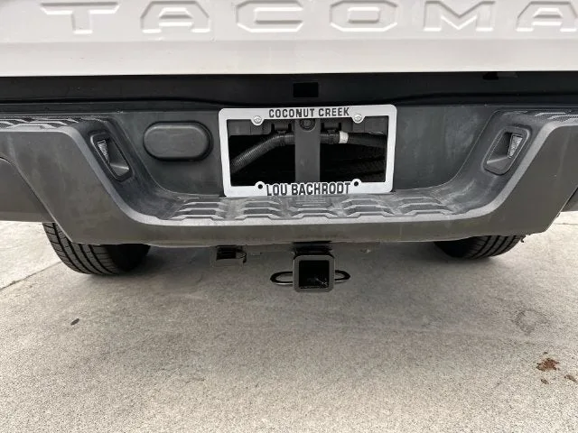 2022 Toyota Tacoma 2WD SR photo 13