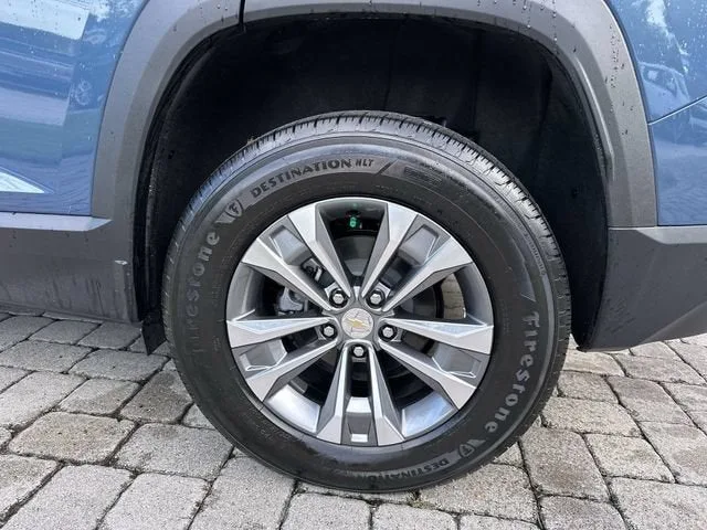 2026 Chevrolet Equinox LT photo 11
