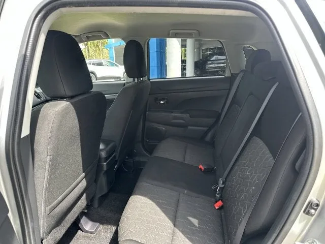 2025 Mitsubishi Outlander Sport S photo 27