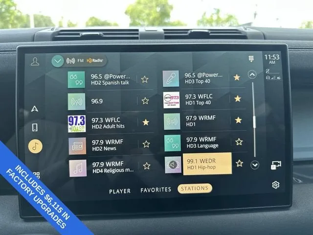2023 Land Rover Defender SE photo 25