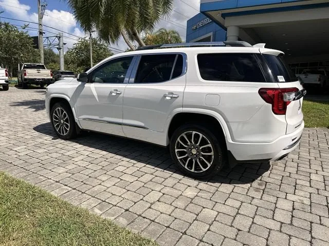 2021 GMC Acadia Denali photo 33
