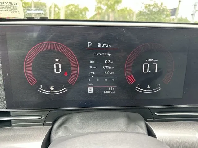 2025 Hyundai Kona SEL photo 26