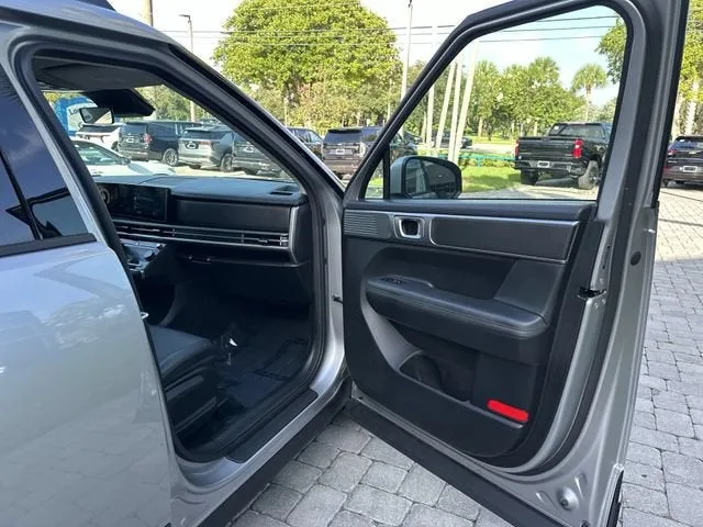 2025 Hyundai Santa Fe SEL photo 23