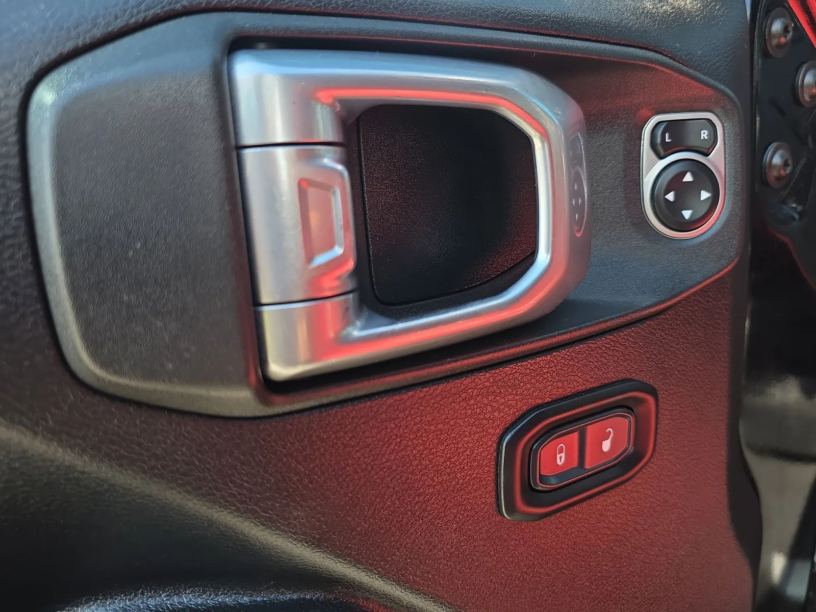 2020 Jeep Wrangler Unlimited Rubicon photo 21