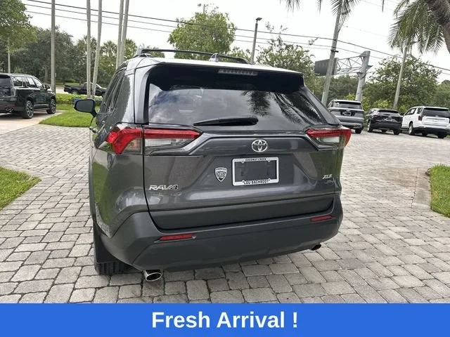 2024 Toyota RAV4 XLE Premium photo 35