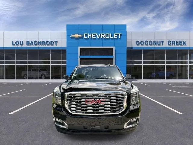 2019 GMC Yukon Denali photo 3
