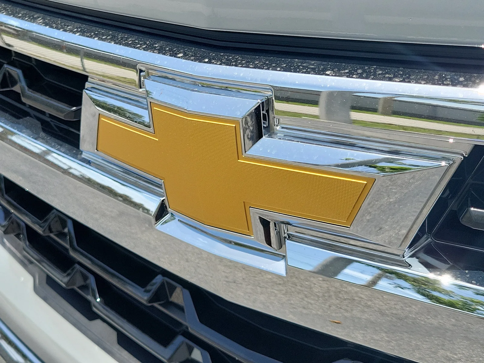 2024 Chevrolet Silverado 1500 LT photo 10