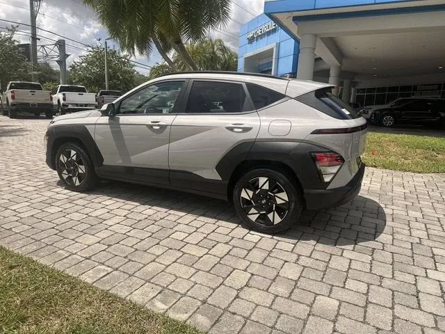 2025 Hyundai Kona SEL photo 33