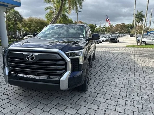 2022 Toyota Tundra 4WD Limited photo 21