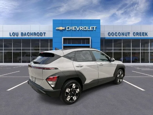 2025 Hyundai Kona SEL photo 8