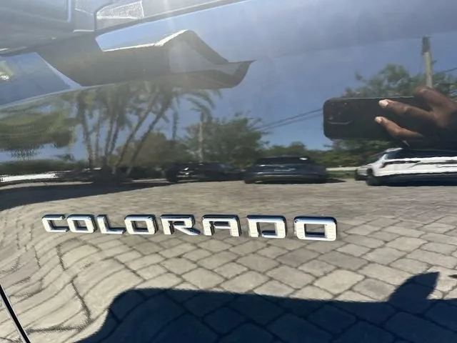 2024 Chevrolet Colorado Z71 photo 32
