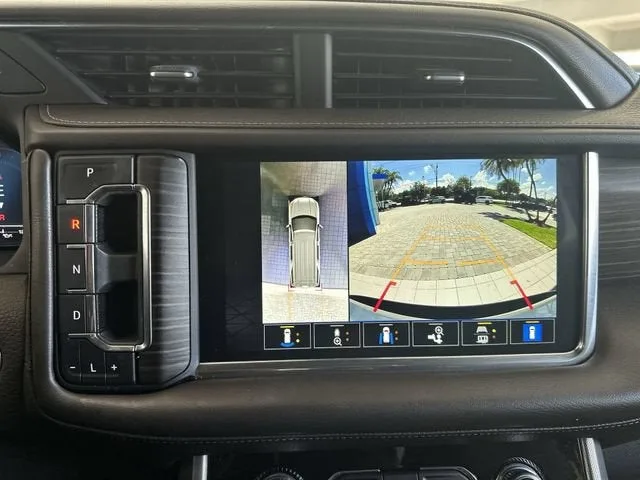 2022 GMC Yukon XL Denali photo 24