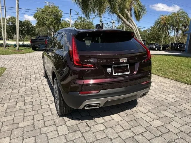 2021 Cadillac XT4 FWD Premium Luxury photo 34