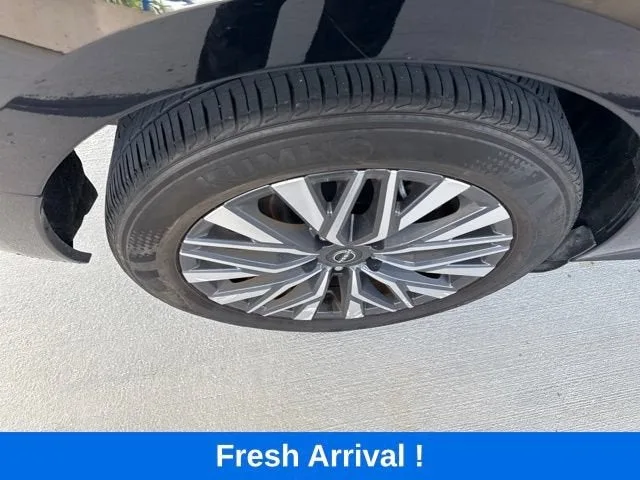2025 Nissan Altima SV photo 23
