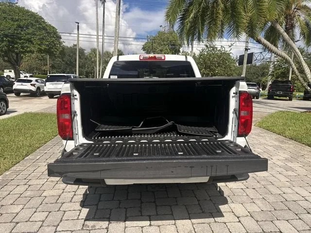2022 Chevrolet Colorado 2WD LT photo 28