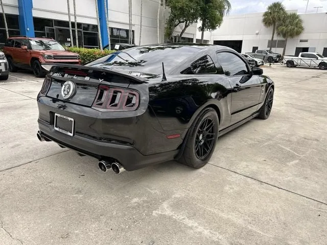 2012 Ford Mustang Shelby GT500 photo 34